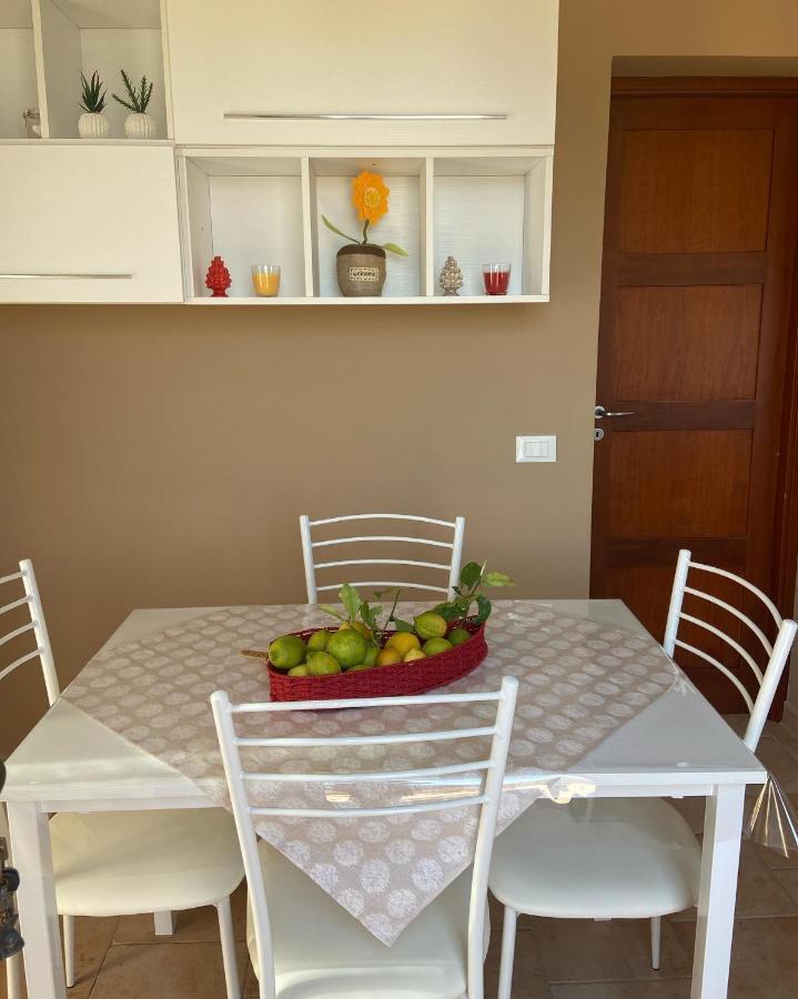 L'Oasi Dell'Eremita Apartment Мондело Екстериор снимка