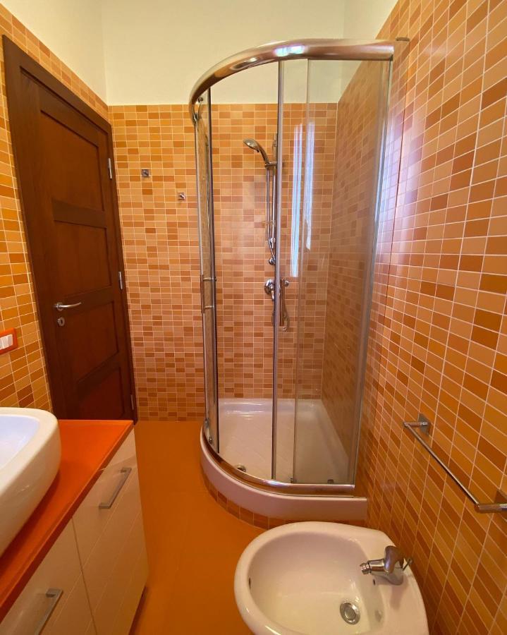 L'Oasi Dell'Eremita Apartment Мондело Екстериор снимка